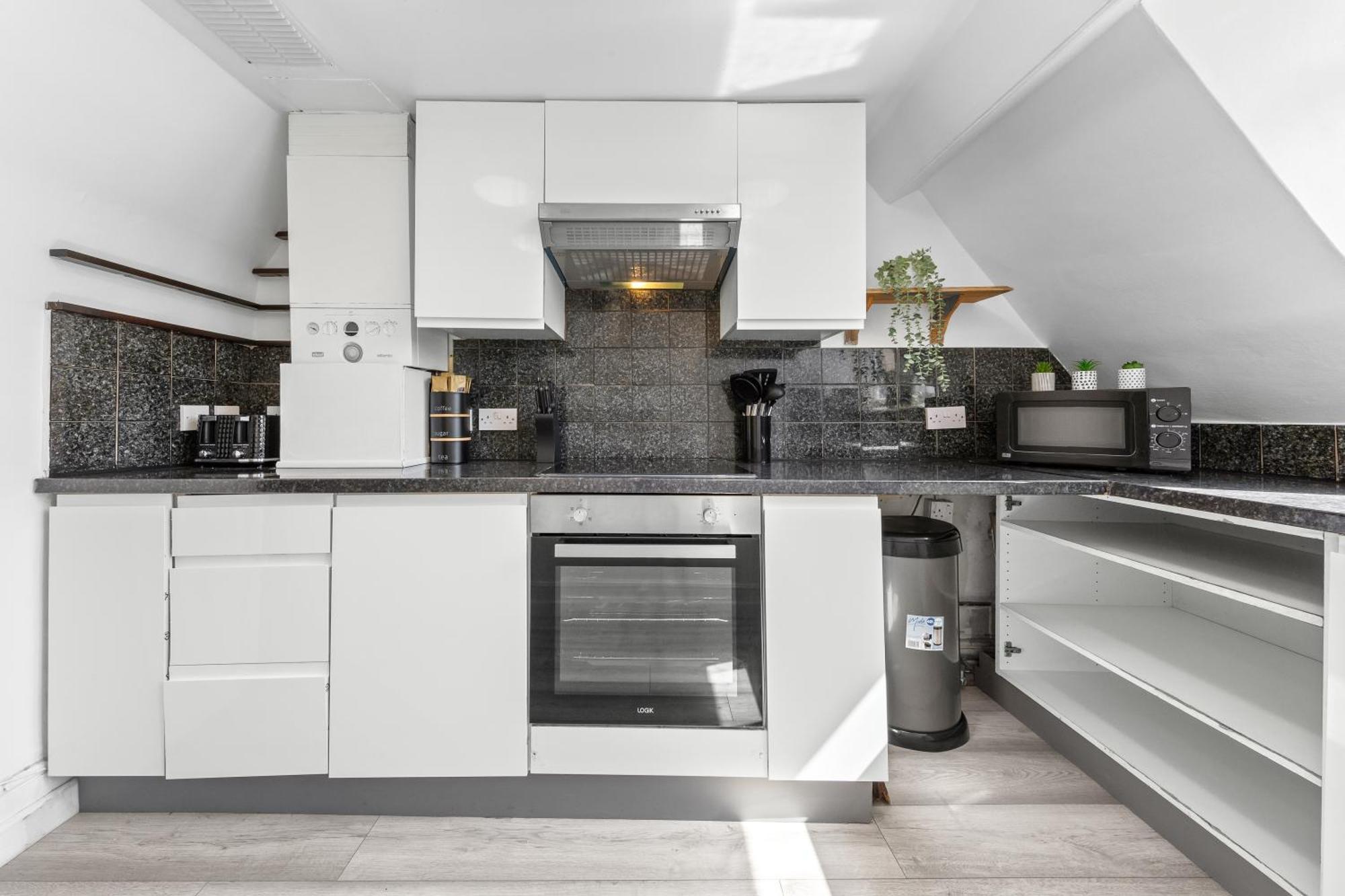 Apartment Book Now-save Big - - Brixton -4br-wifi -close To Tube Station- Sleeps10
